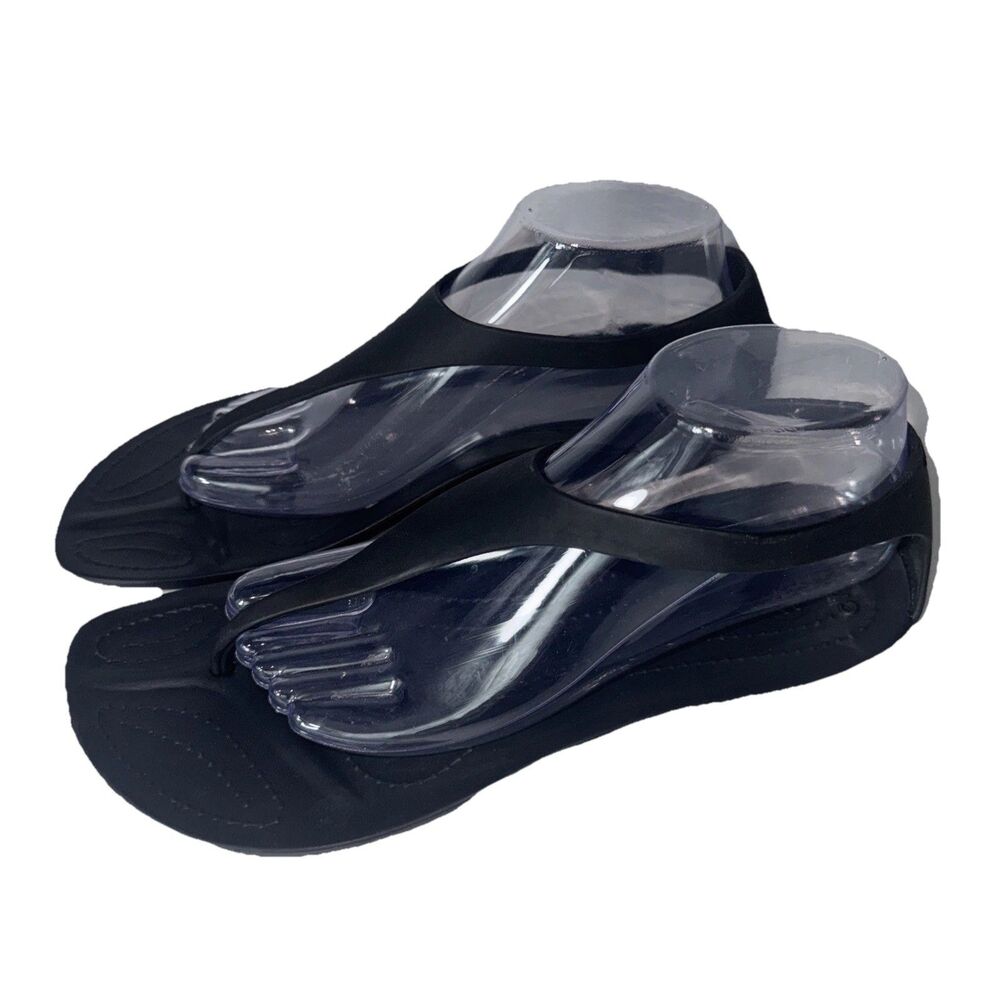 Crocs Sexi Serena Sandals Women’s Size 11 Black Thong Lightweight Comfort - Picture 9 of 9